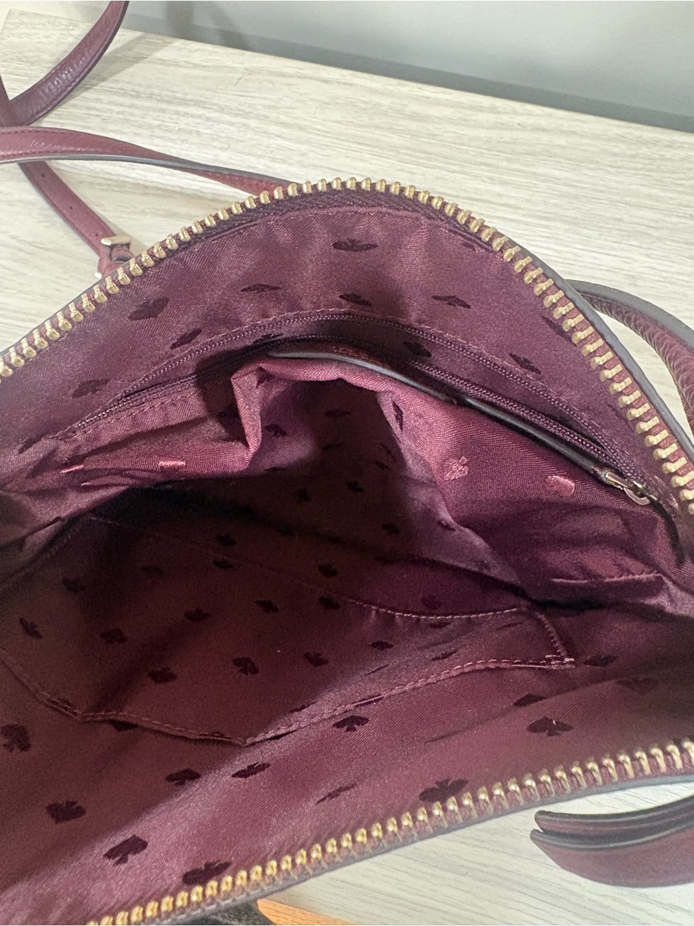 Kate Spade New York Jackson Top Zip Leather Crossbody Bag Soft Maroon Pebbled - Picture 2 of 4